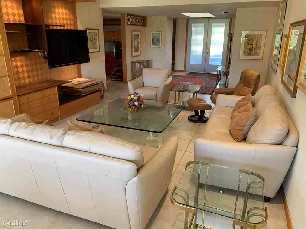 25 Columbia Dr - Photo 3 of 7