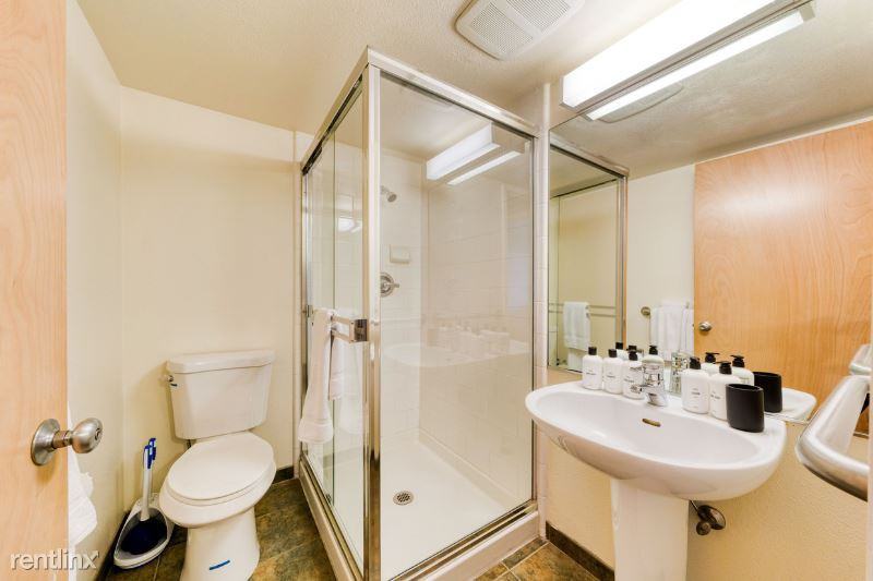 22748 Nadine Cir - Photo 3 of 7