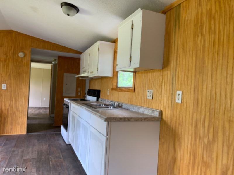 920 Sidneys Rd - Photo 2 of 15