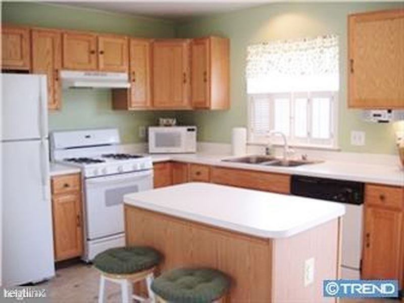 27 E Newtown Pl - Photo 2 of 3