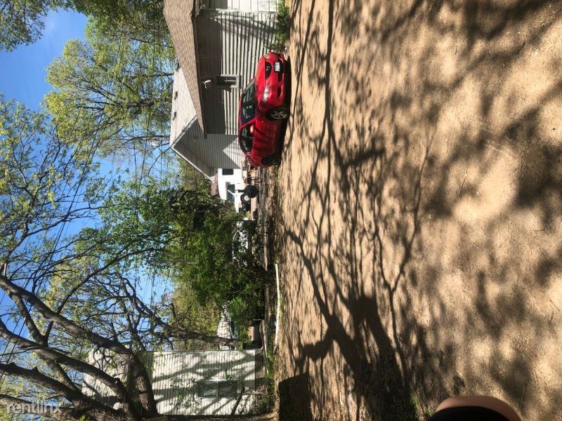 821 6th St Se A - Photo 2 of 43