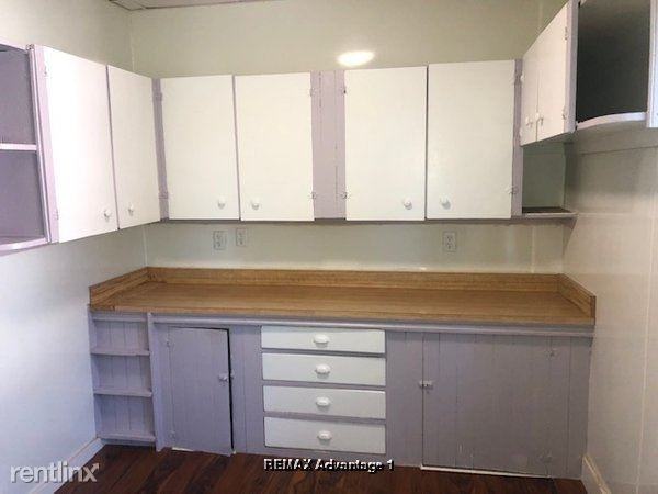 9 Lyman St - Photo 3 of 10