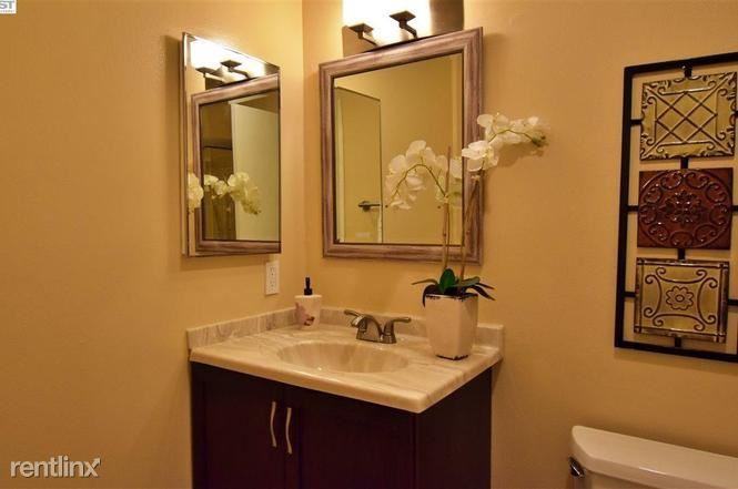 490 N Civic Dr 401 - Photo 3 of 14