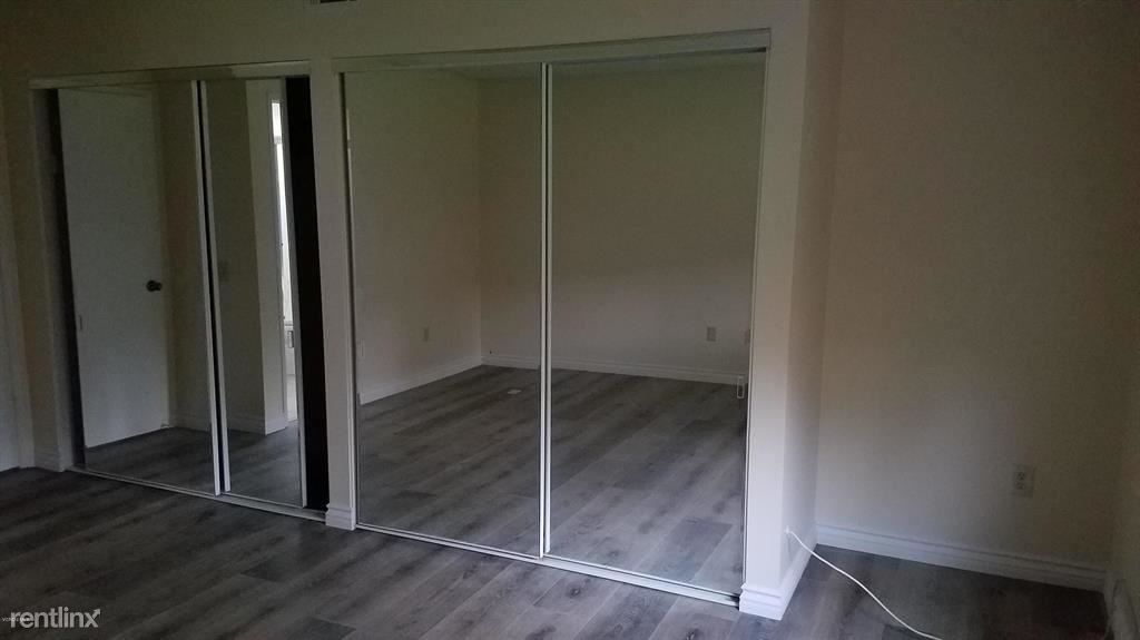 909 Oakmound Ave - Photo 3 of 10