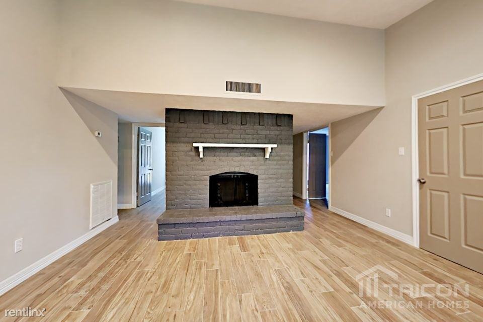 6127 Larchbrook Drive - Photo 2 of 14