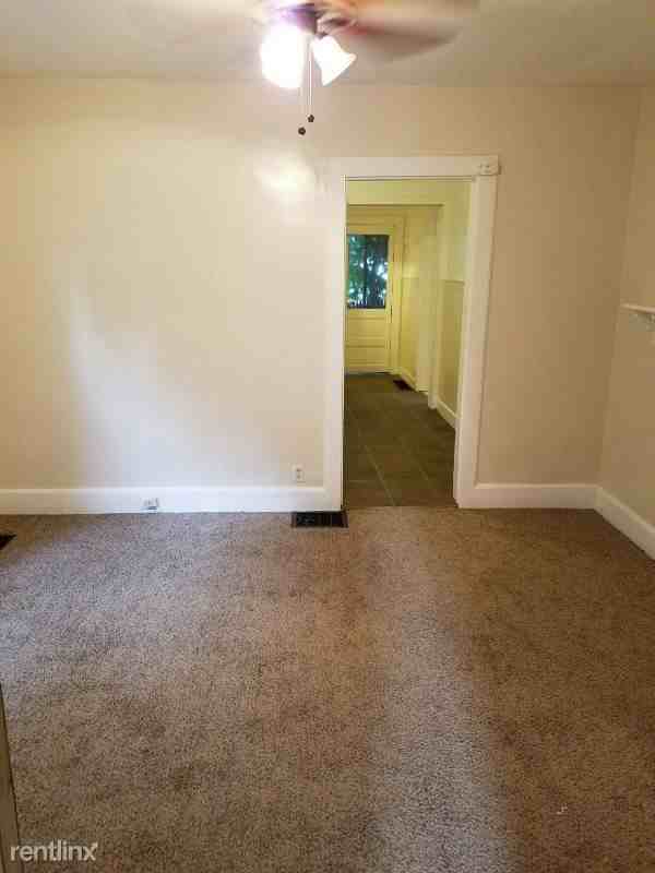 81 Baldwin St 1r - Photo 2 of 8