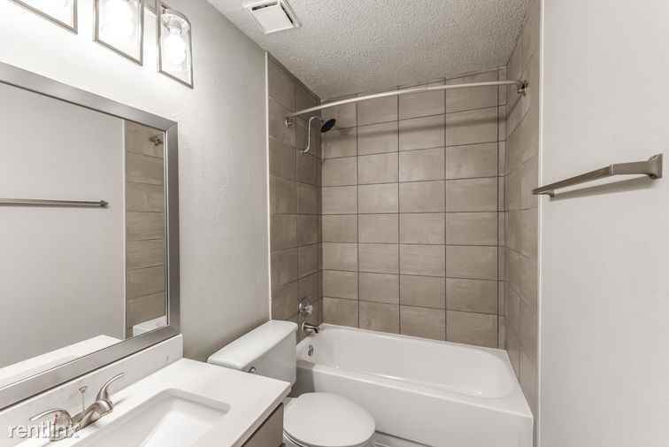 The Woodlands A15 Apartments in Grogan's Mill, The Woodlands, TX 77380