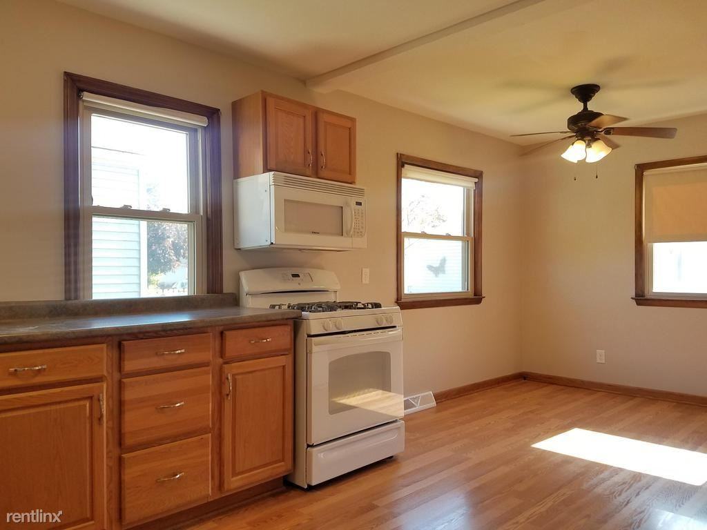3663 E Lunham Avenue - Photo 2 of 32