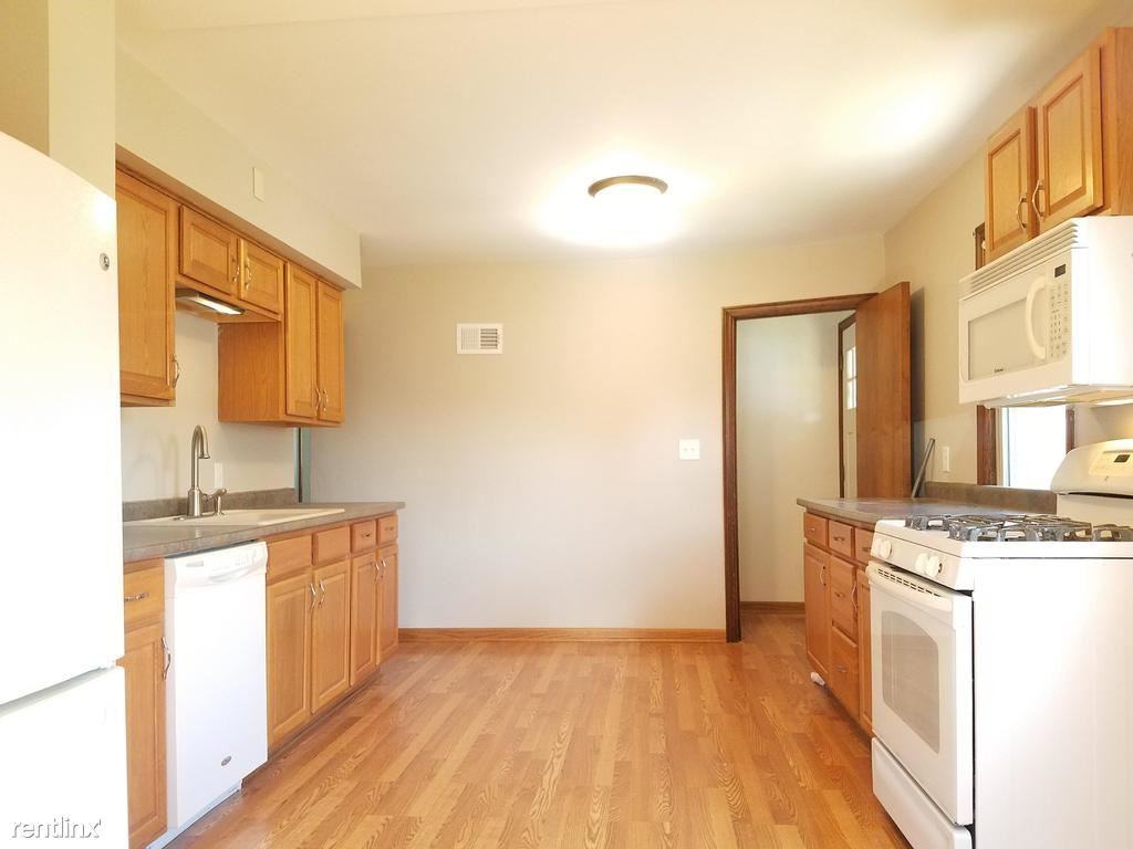 3663 E Lunham Avenue - Photo 3 of 32