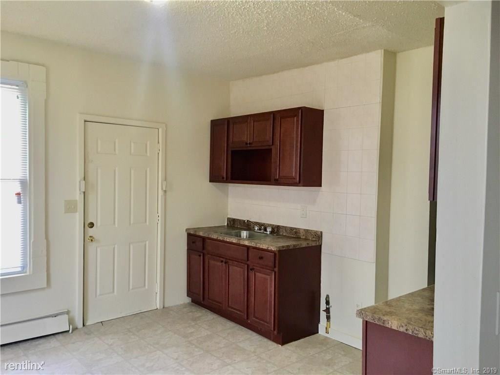 158 Park St - Photo 2 of 4