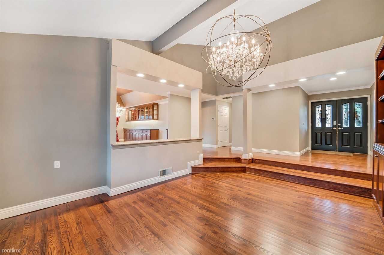 6681 Hampton Drive - Photo 2 of 24