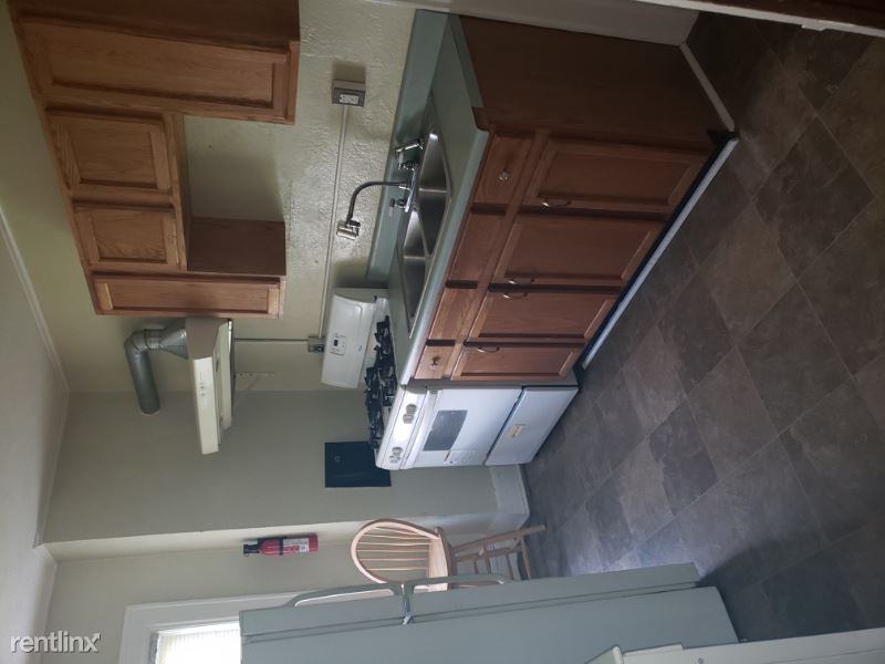 231 Bradford St 1 - Photo 3 of 5