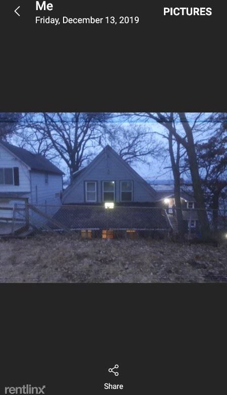 176 Howard Ct. - Photo 2 of 8