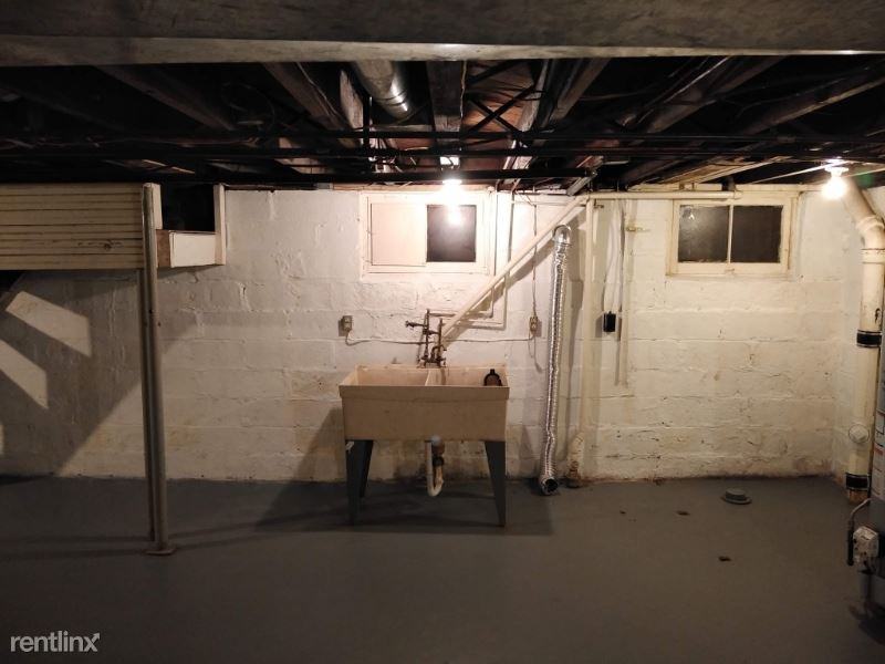 1027 Brownsville Rd 1 St Floor - Photo 2 of 13