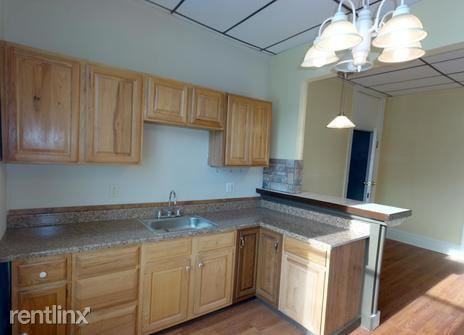 109 S Mcdonald St 201 - Photo 2 of 9