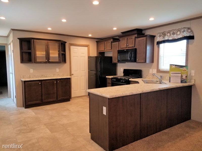 120 1st St 13 - Photo 2 of 11