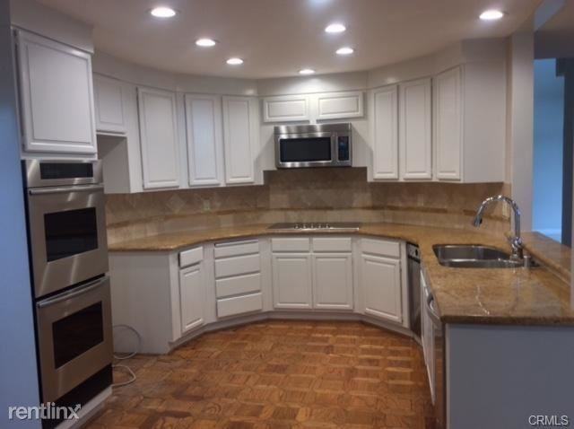 5 Kensington Ct #22 - Photo 2 of 11