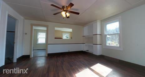 115 Leneake St - Photo 3 of 20