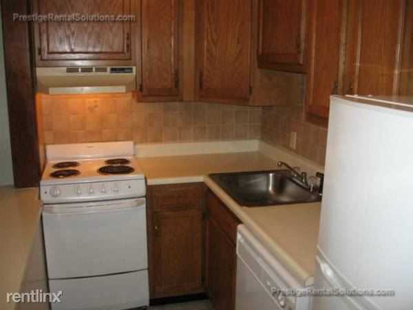 688 Boston Post Rd E - Photo 2 of 4
