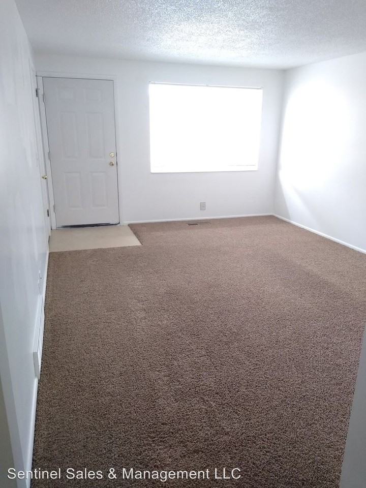 2465 E. 3300 S. - Photo 2 of 11