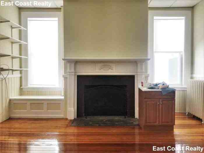 295 Nahant - Photo 3 of 12