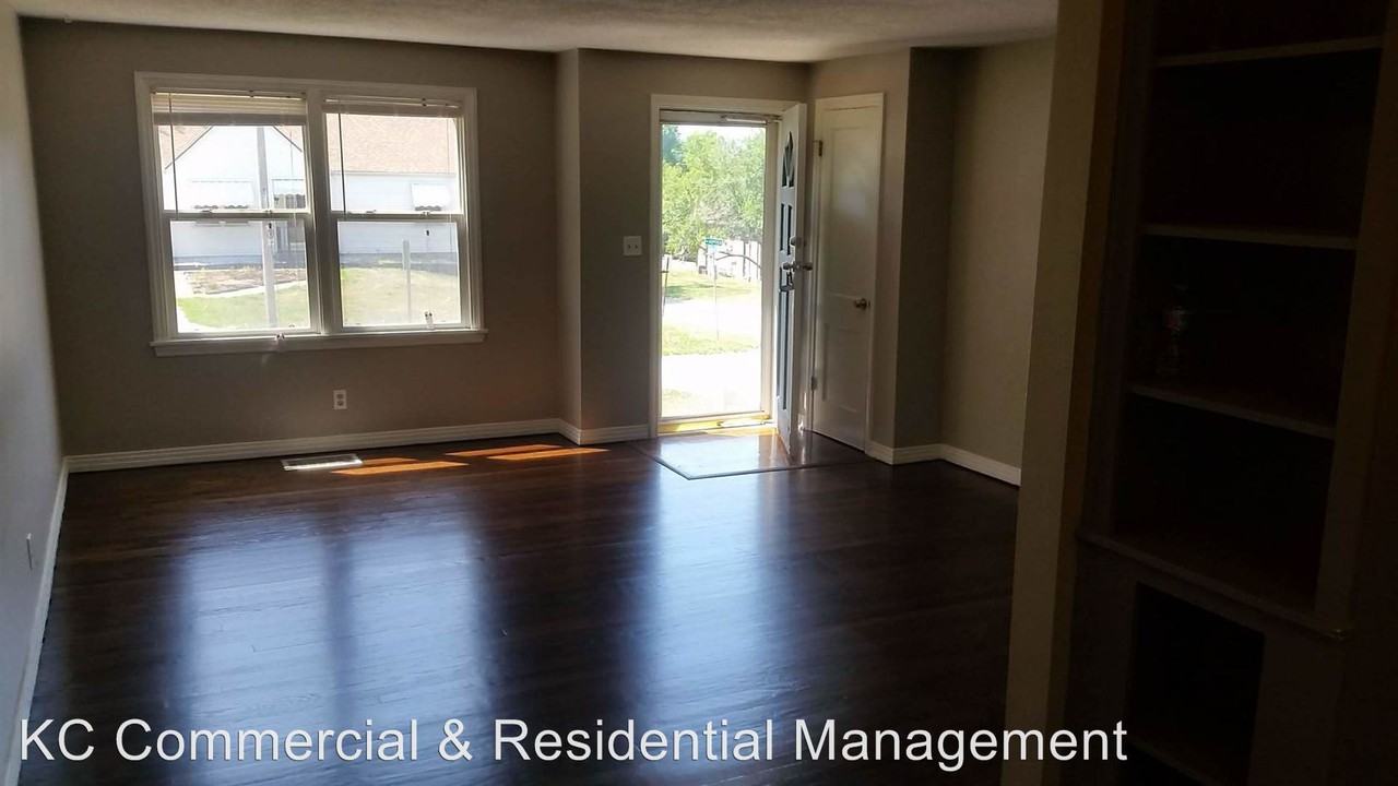 512 Ne 42nd Ter - Photo 3 of 30