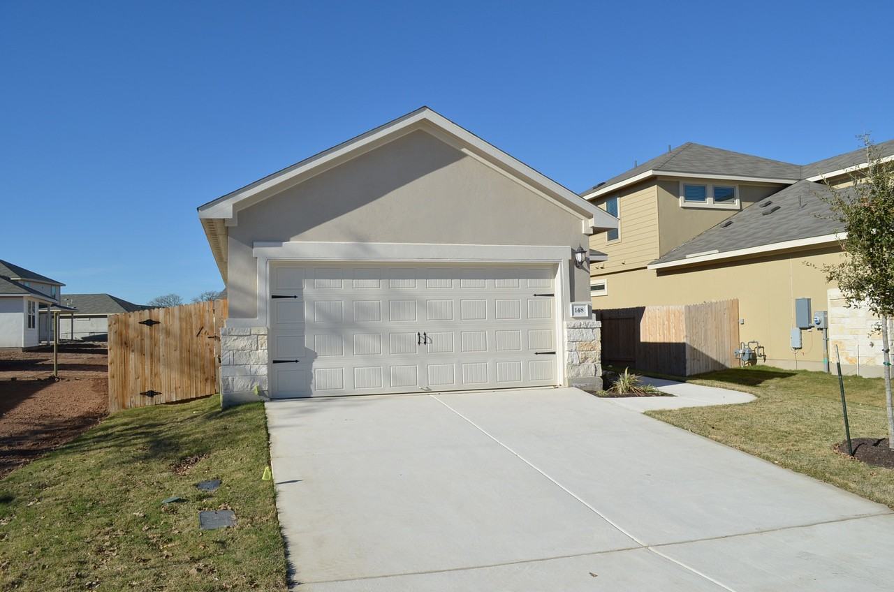 148 Mcfarland St - Photo 2 of 24