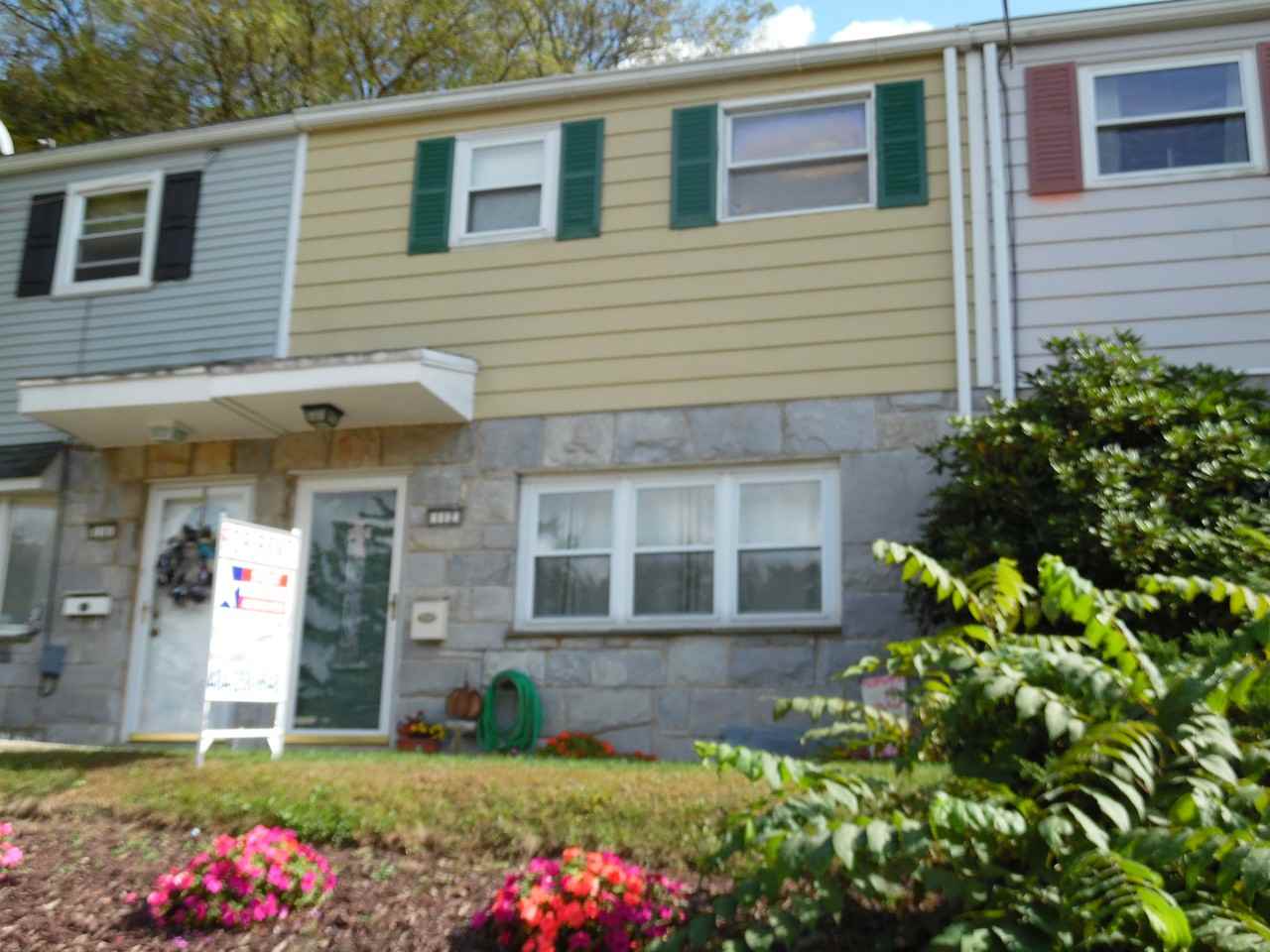 112 W Jackson St - Photo 2 of 14