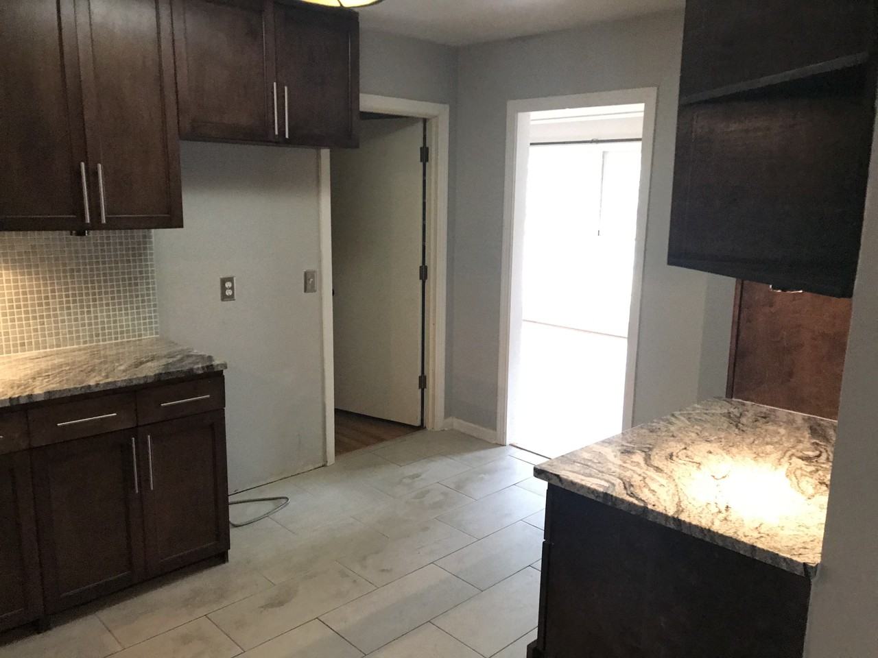 1533 Wilhurst St - Photo 5 of 22