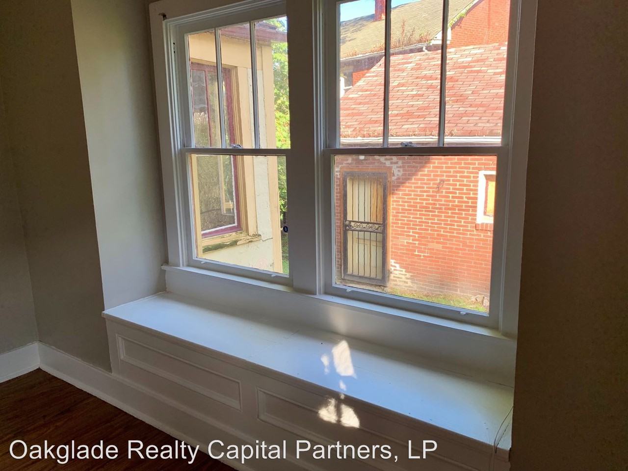 100 W. Burgess St - Photo 2 of 11