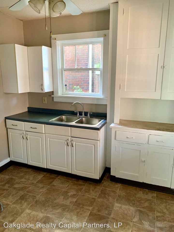 100 W. Burgess St - Photo 3 of 11