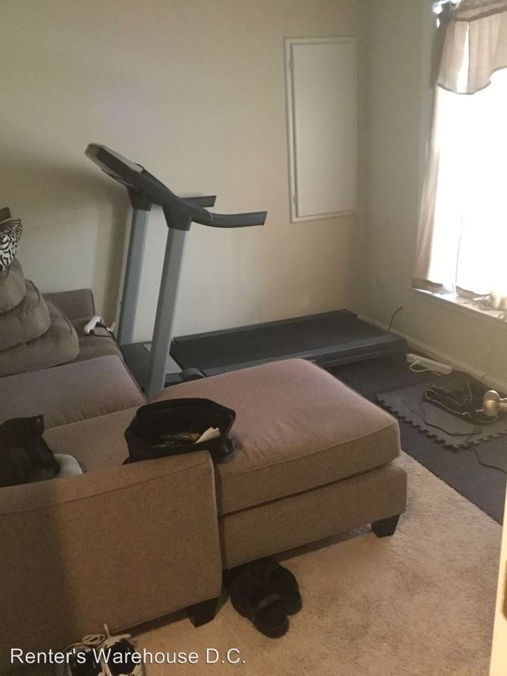 9514 Smithview Pl - Photo 2 of 34