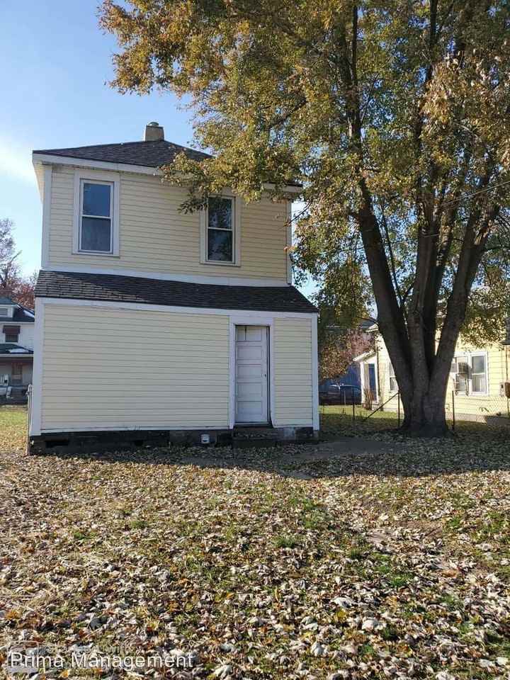 536 St Paul Ave - Photo 2 of 11