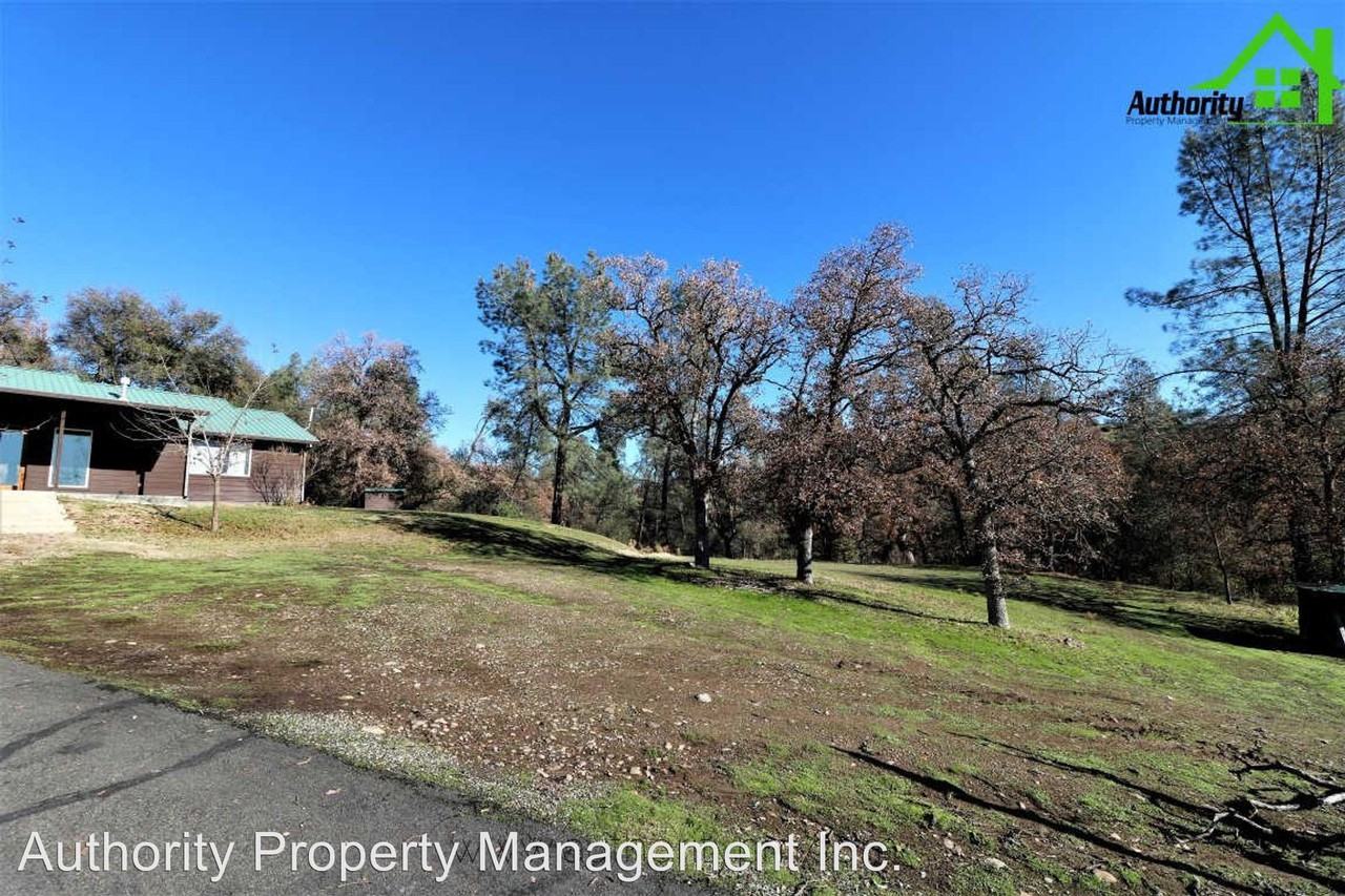 23756 Deer Canyon Road - Photo 3 of 33