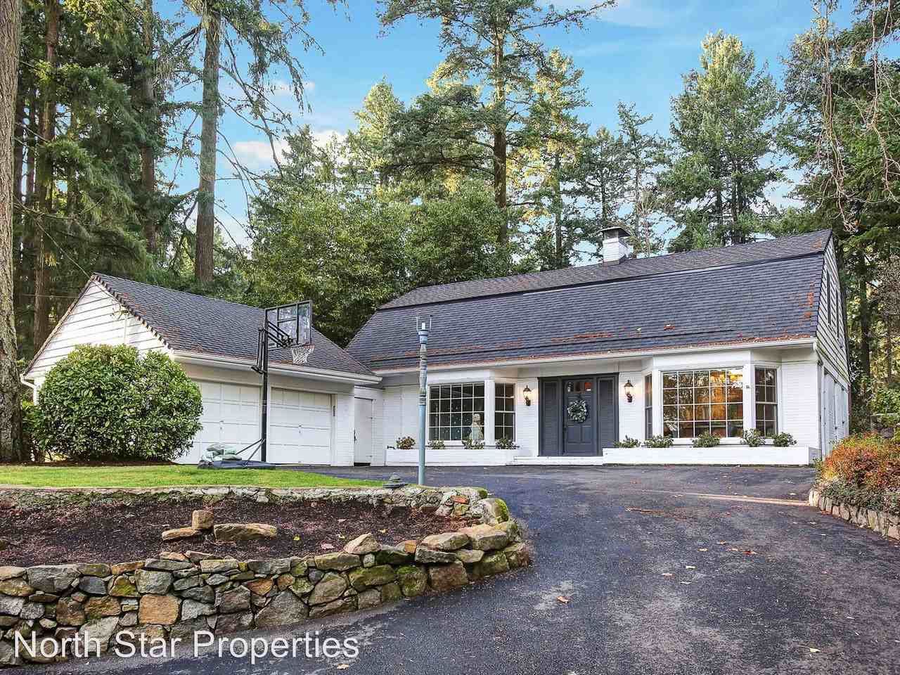 220 Chandler Pl. - Photo 2 of 39