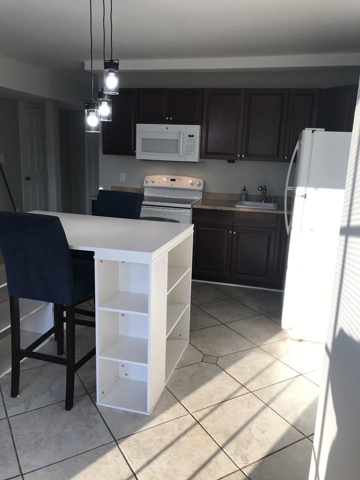 18707 Airmont Road - Photo 2 of 19