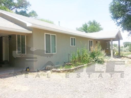 1346 S Chenault - Photo 3 of 21