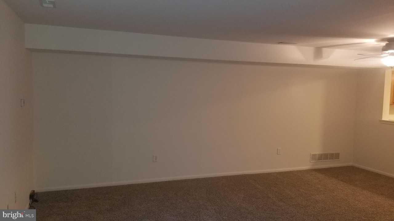 166 Frederic Court - Photo 3 of 14