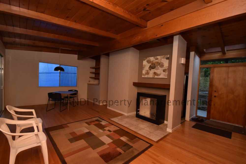 215 Bungalow Avenue - Photo 3 of 23