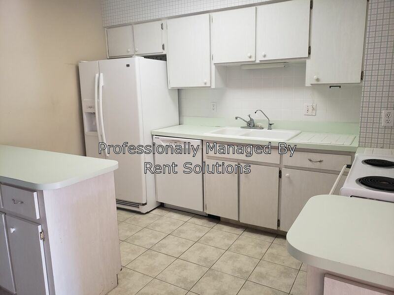 1803 Pineapple Palm Ct - Photo 2 of 12