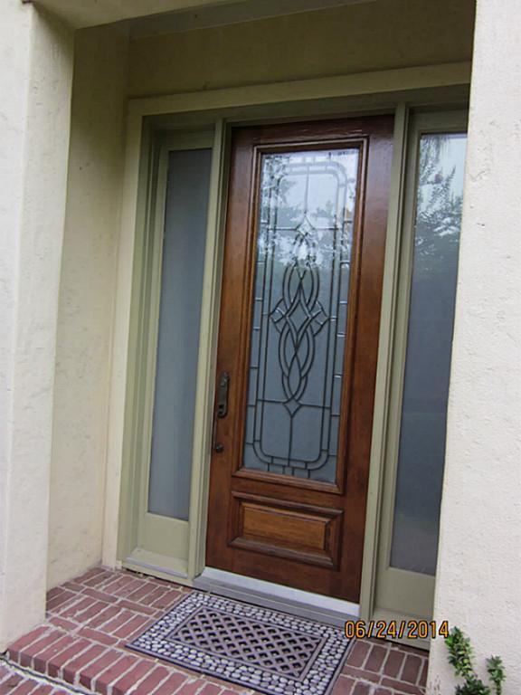 6234 Elm Heights Lane - Photo 3 of 38