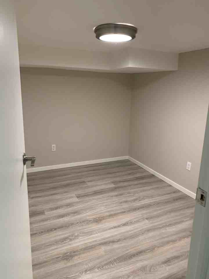 442 Harvie Avenue - Photo 3 of 14