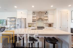 750 Winton Way - Photo 3 of 24