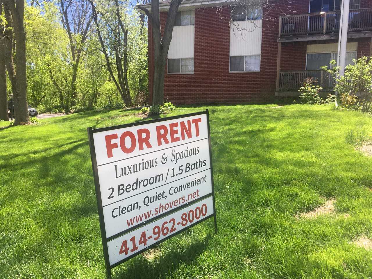 207 Williamsburg Drive - Photo 3 of 15