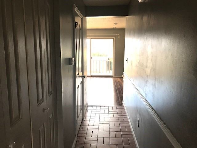 703 Lakeview Estate Townhomes - Photo 2 of 10