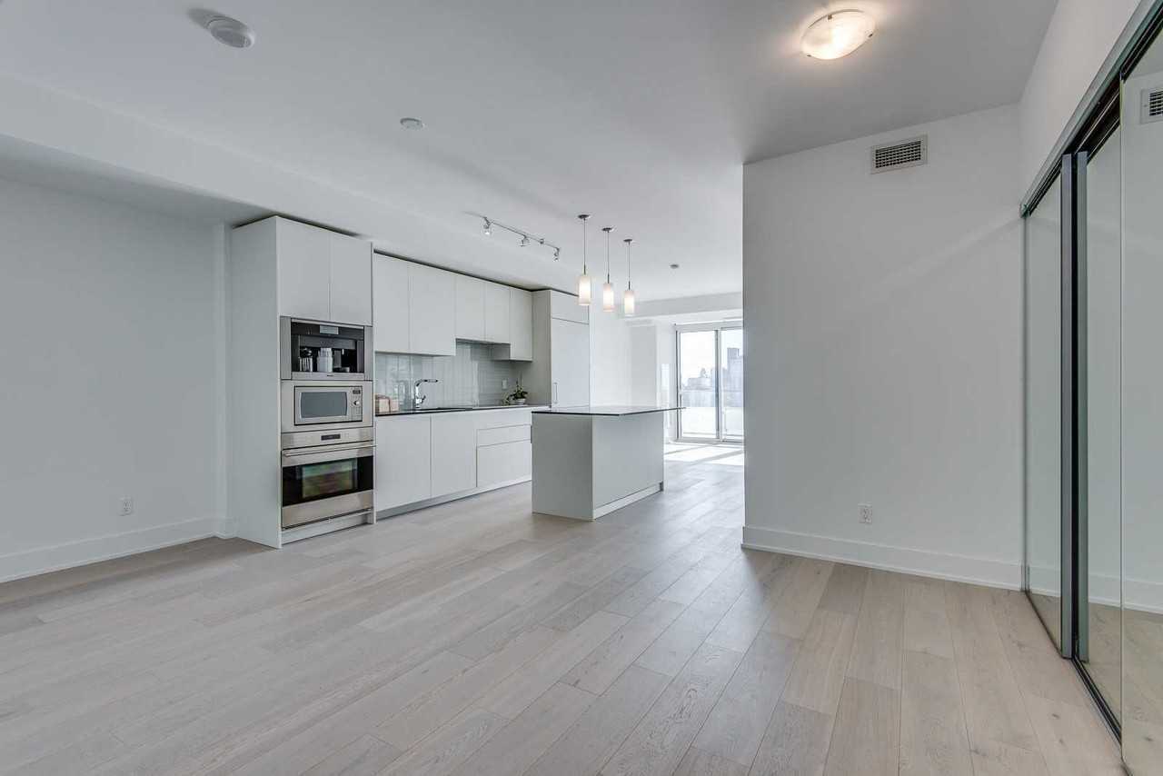 200 Bloor Street West - Photo 3 of 13