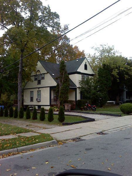 33 Henry Clay Ave - Photo 2 of 2