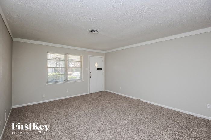 2500 Duringer Road - Photo 2 of 15