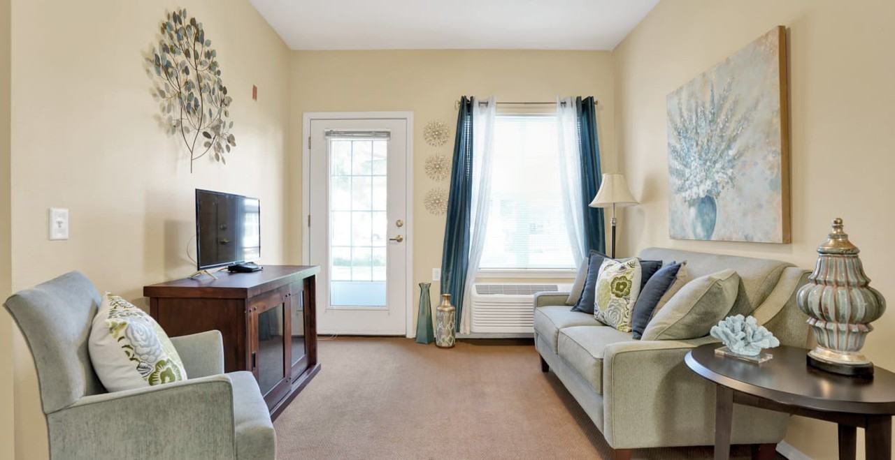 Dale Commons Senior Care--Assisted Living - Photo 2 of 12