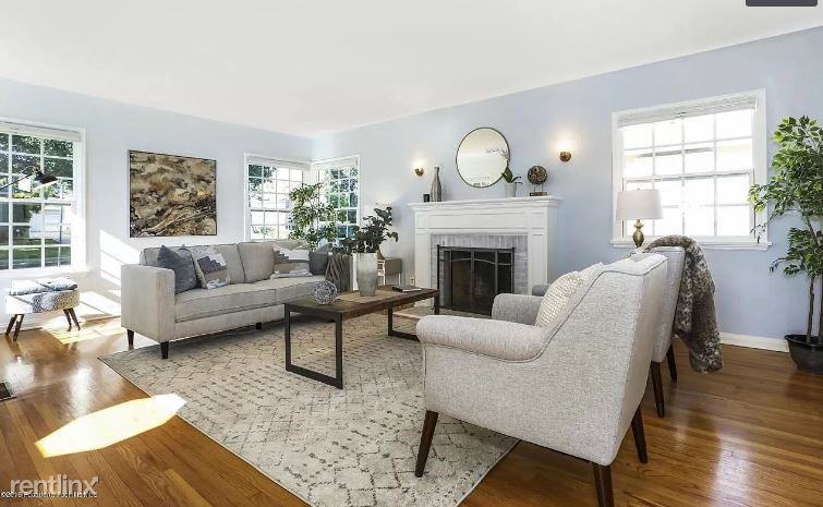 980 N Vinedo Ave - Photo 2 of 7